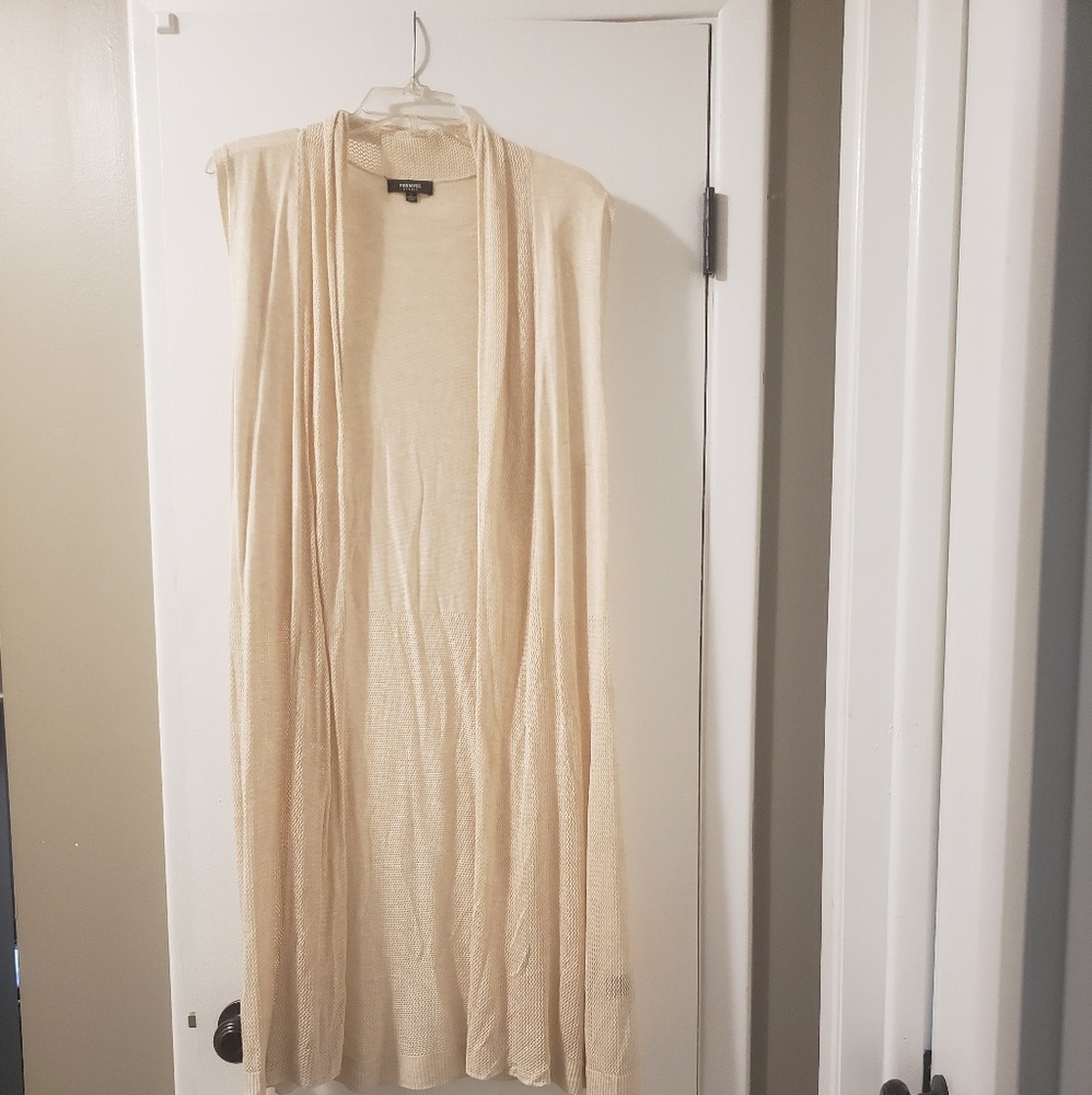 Sleevless Long Lightweight Sweater